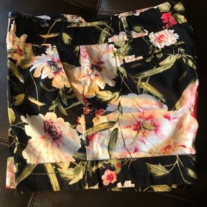 4” Black Flower NY & Co shorts